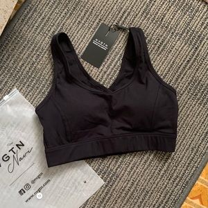 NVGTN ‘Allure’ Sports Bra (M) - black